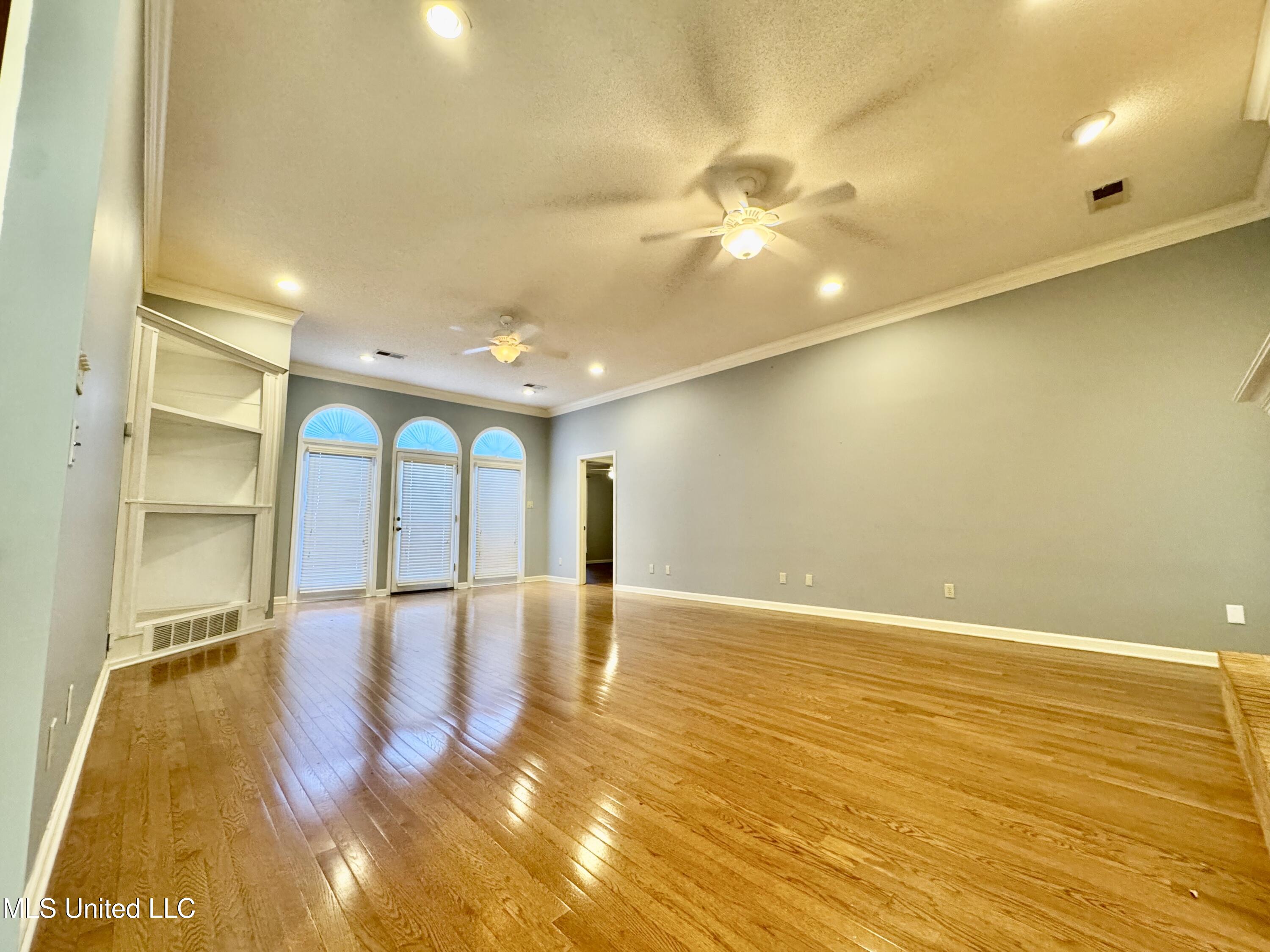 465 Augusta Drive Hernando, MS 38632 - Photo 8 of 45 IMG_4129