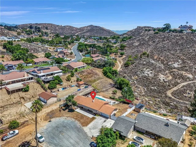 an aerial view of multiple house