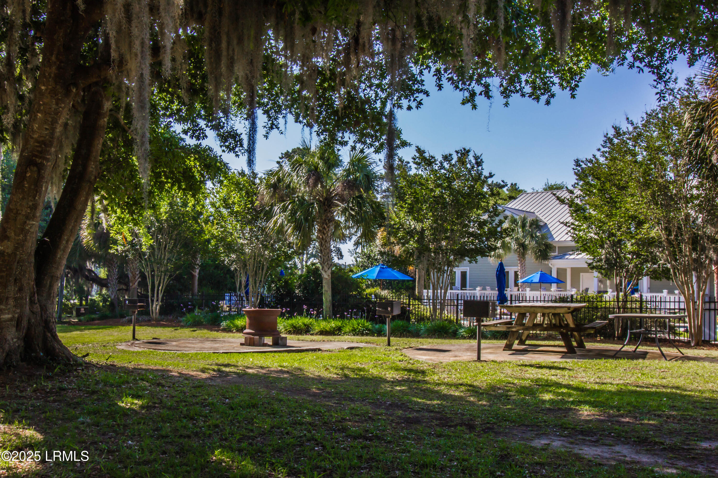 193 Pleasant Point Drive Beaufort, SC 29907 - Photo 69 of 72 Picnic area