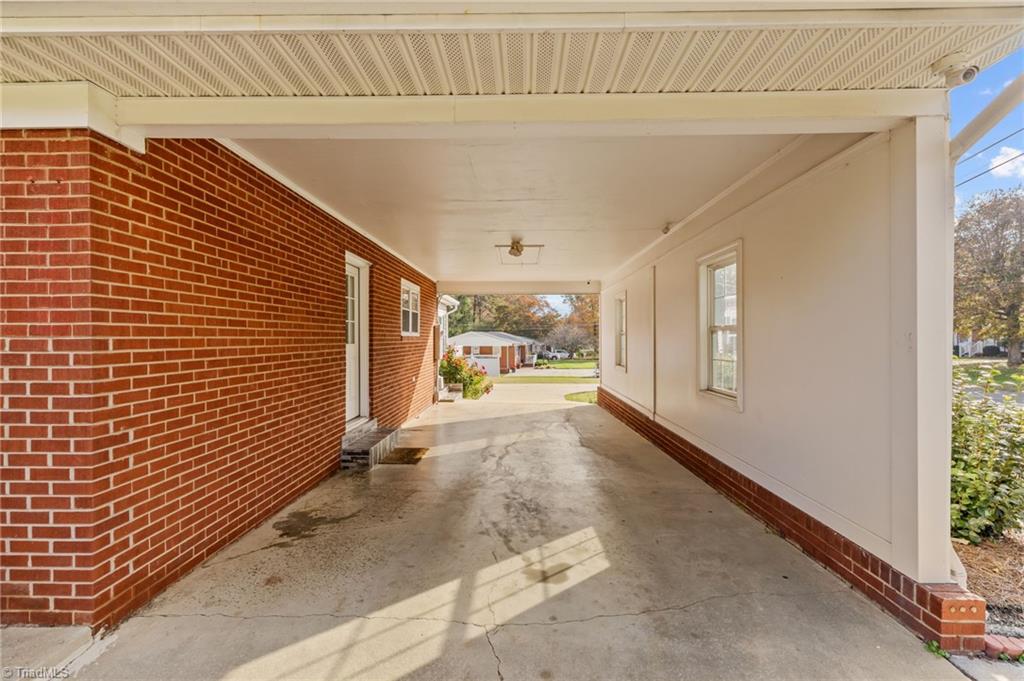 1002 Meadowbrook Road Asheboro, NC 27203 - Photo 29 of 38 Gallery Image 29