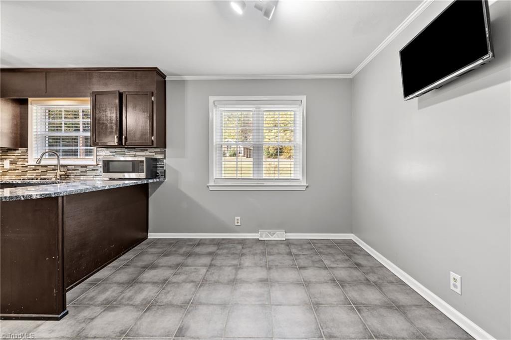 1002 Meadowbrook Road Asheboro, NC 27203 - Photo 7 of 38 Gallery Image 7