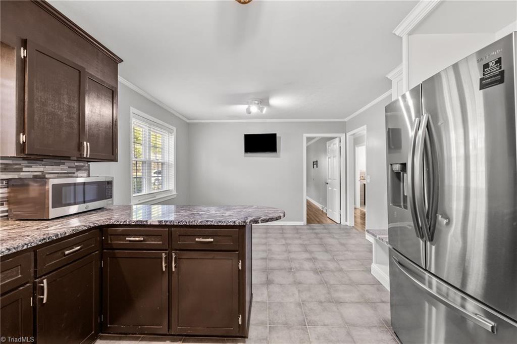1002 Meadowbrook Road Asheboro, NC 27203 - Photo 8 of 38 Gallery Image 8