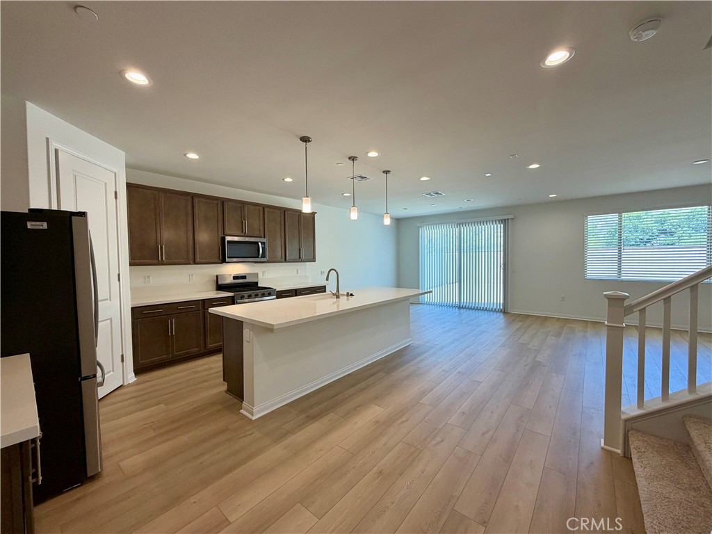 21600 Thomas Court Riverside, CA 92507 - Photo 2 of 25 Kitchen