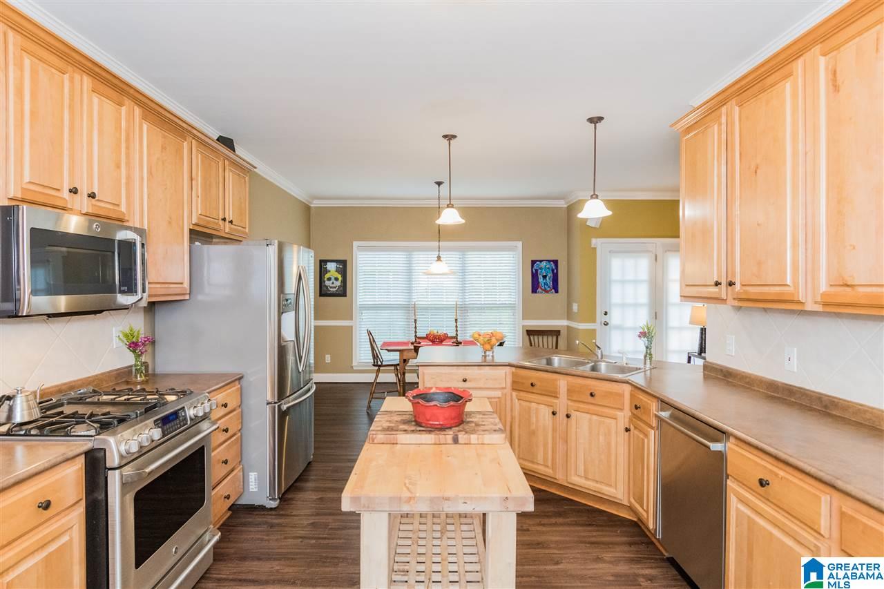 640 Meadow Ridge Drive Birmingham, AL 35242 - Photo 8 of 34