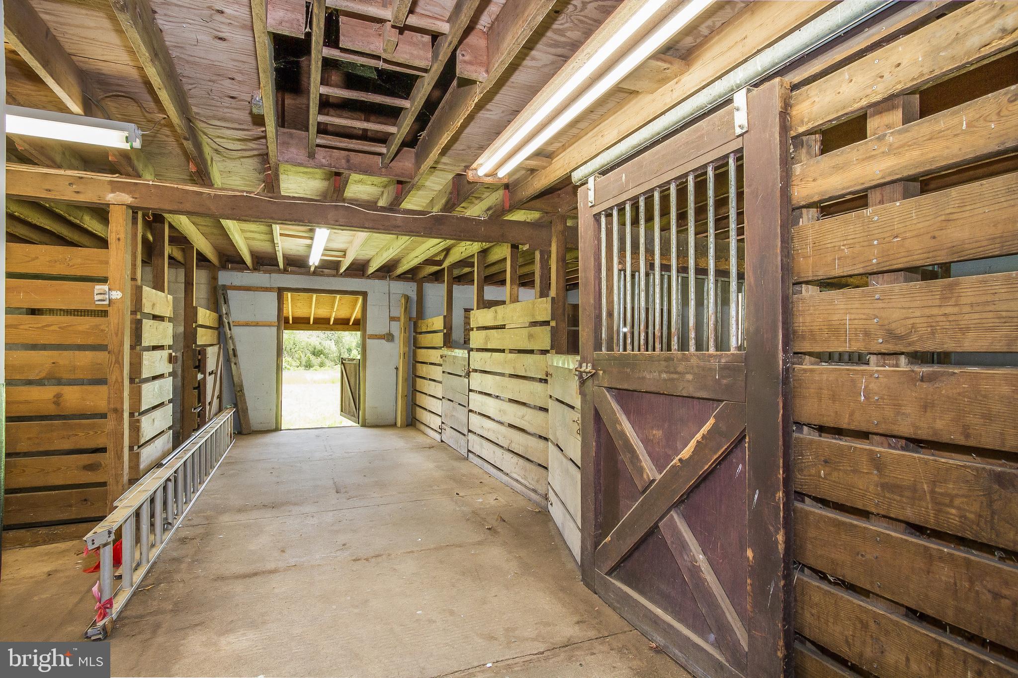 749 Headquarters Road Ottsville, PA 18942 - Photo 2 of 28