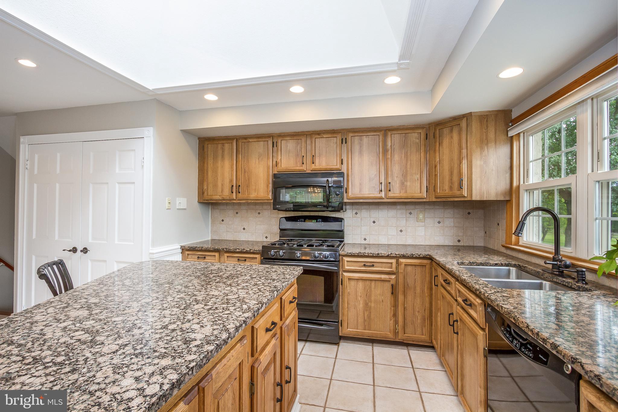 749 Headquarters Road Ottsville, PA 18942 - Photo 7 of 28