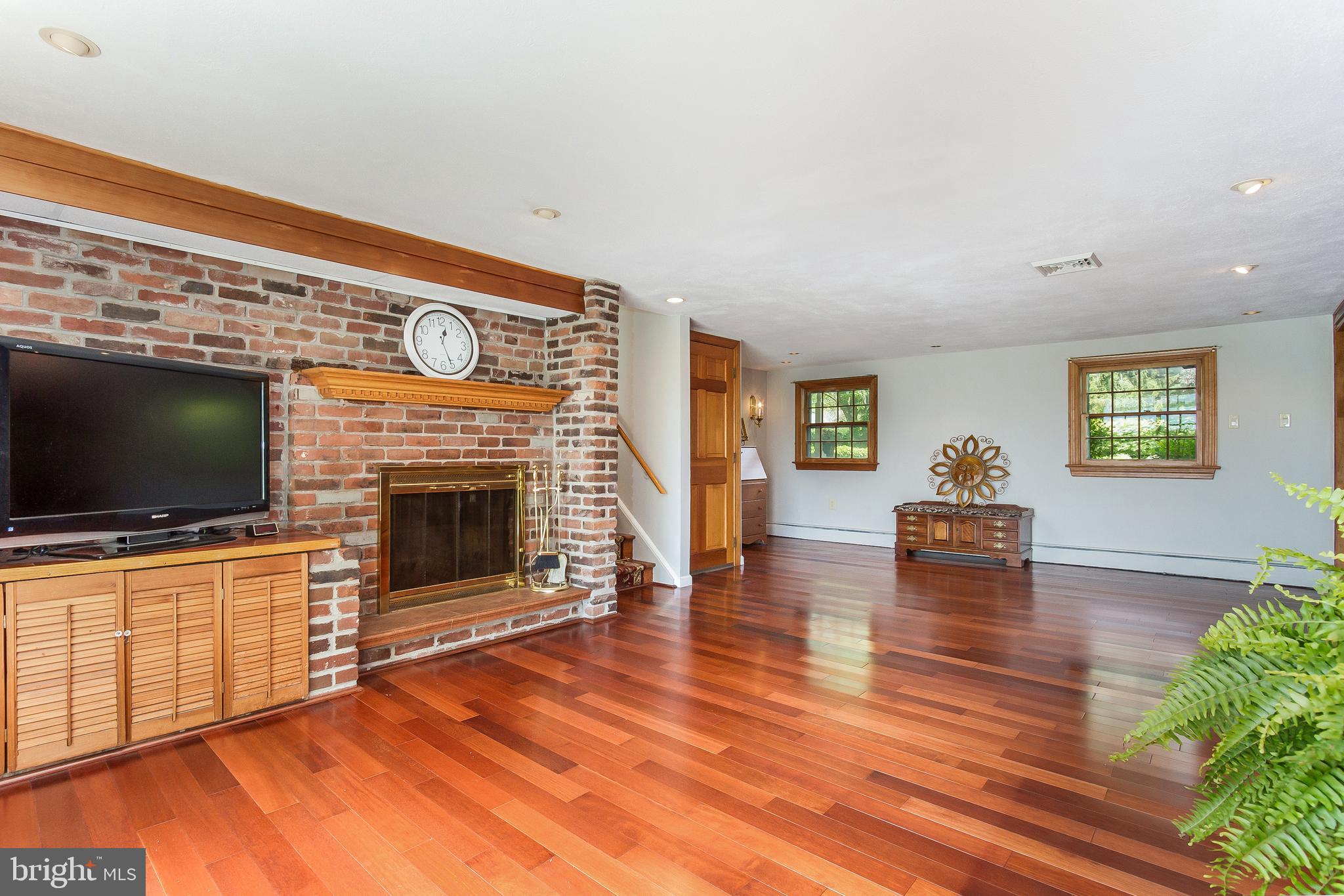 749 Headquarters Road Ottsville, PA 18942 - Photo 9 of 28