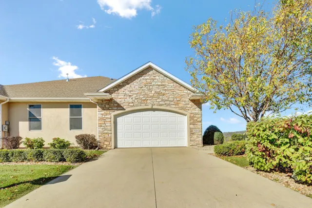 $524,900 | 715 Hazelnut Way, Lake City, MN 55041