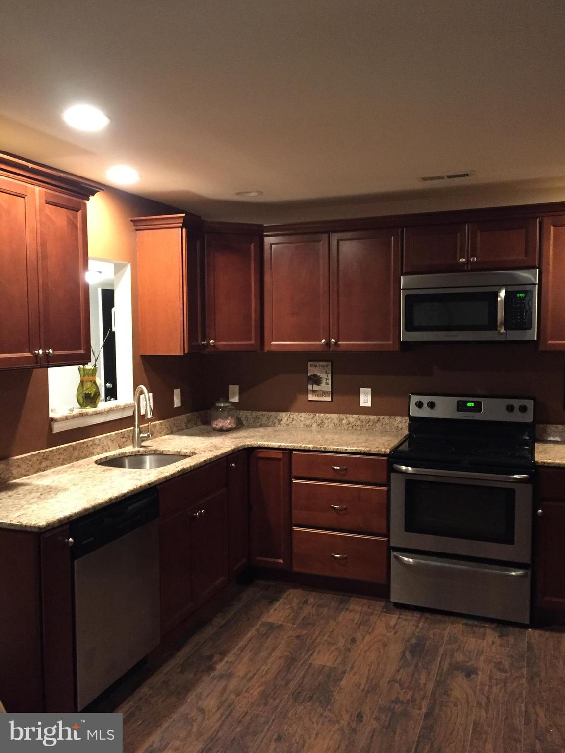 34 Ivory Rock Road Levittown, PA 19057 - Photo 3 of 6 Gallery Image 3