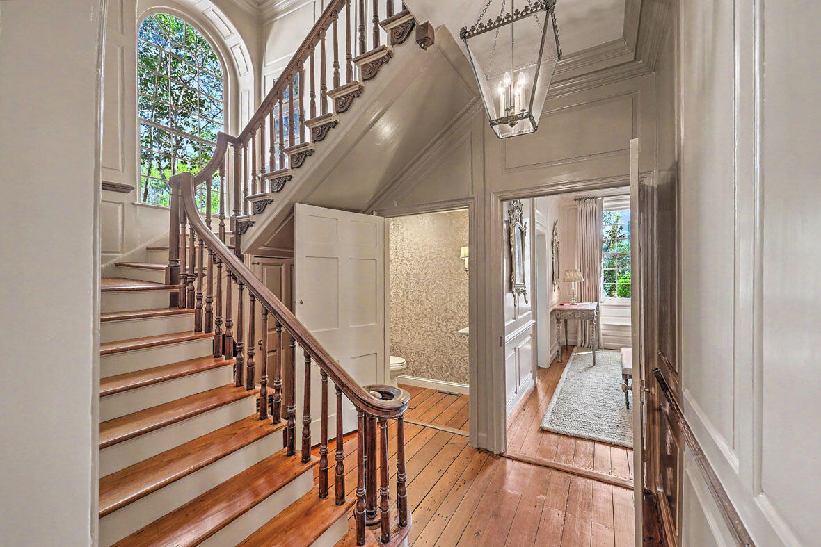 59 Church Street Charleston, SC 29401 - Photo 15 of 94 59 Church Street stair hall