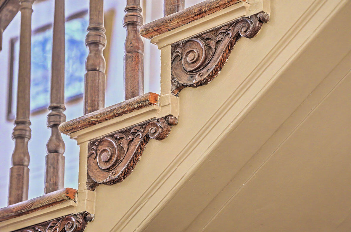 59 Church Street Charleston, SC 29401 - Photo 16 of 94 59 Church Street stair detail