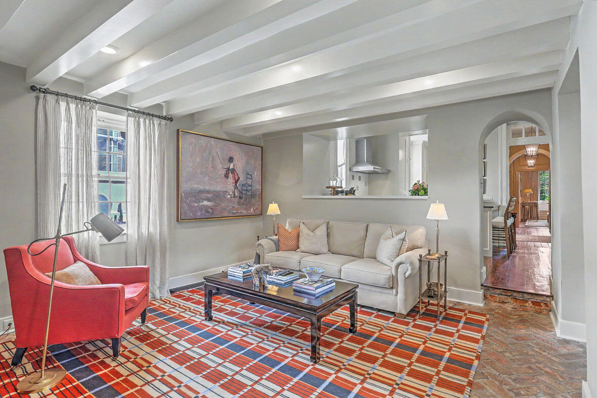 59 Church Street Charleston, SC 29401 - Photo 29 of 94 59 Church Street family room2