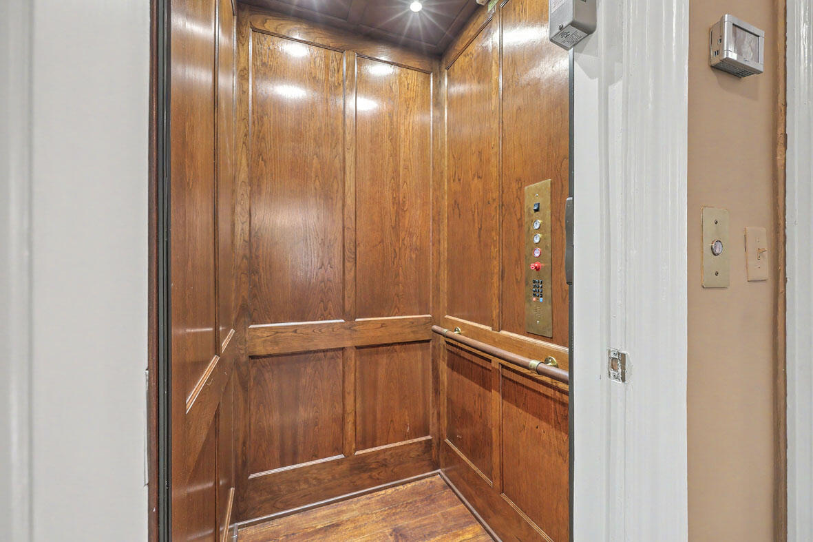 59 Church Street Charleston, SC 29401 - Photo 34 of 94 59 Church Street elevator