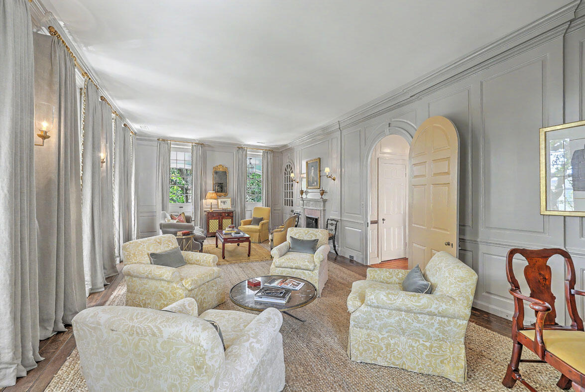 59 Church Street Charleston, SC 29401 - Photo 40 of 94 59 Church Street drawing room