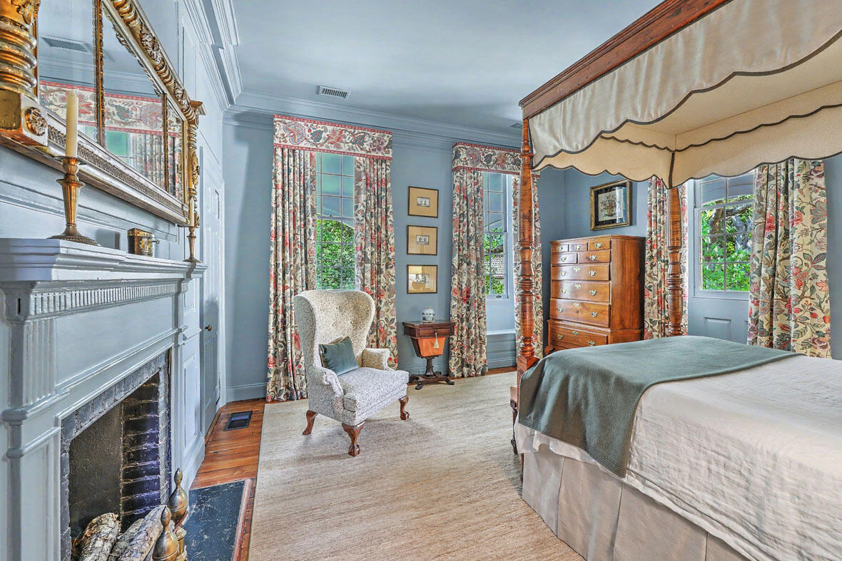 59 Church Street Charleston, SC 29401 - Photo 46 of 94 59 Church Street primary bedroom2
