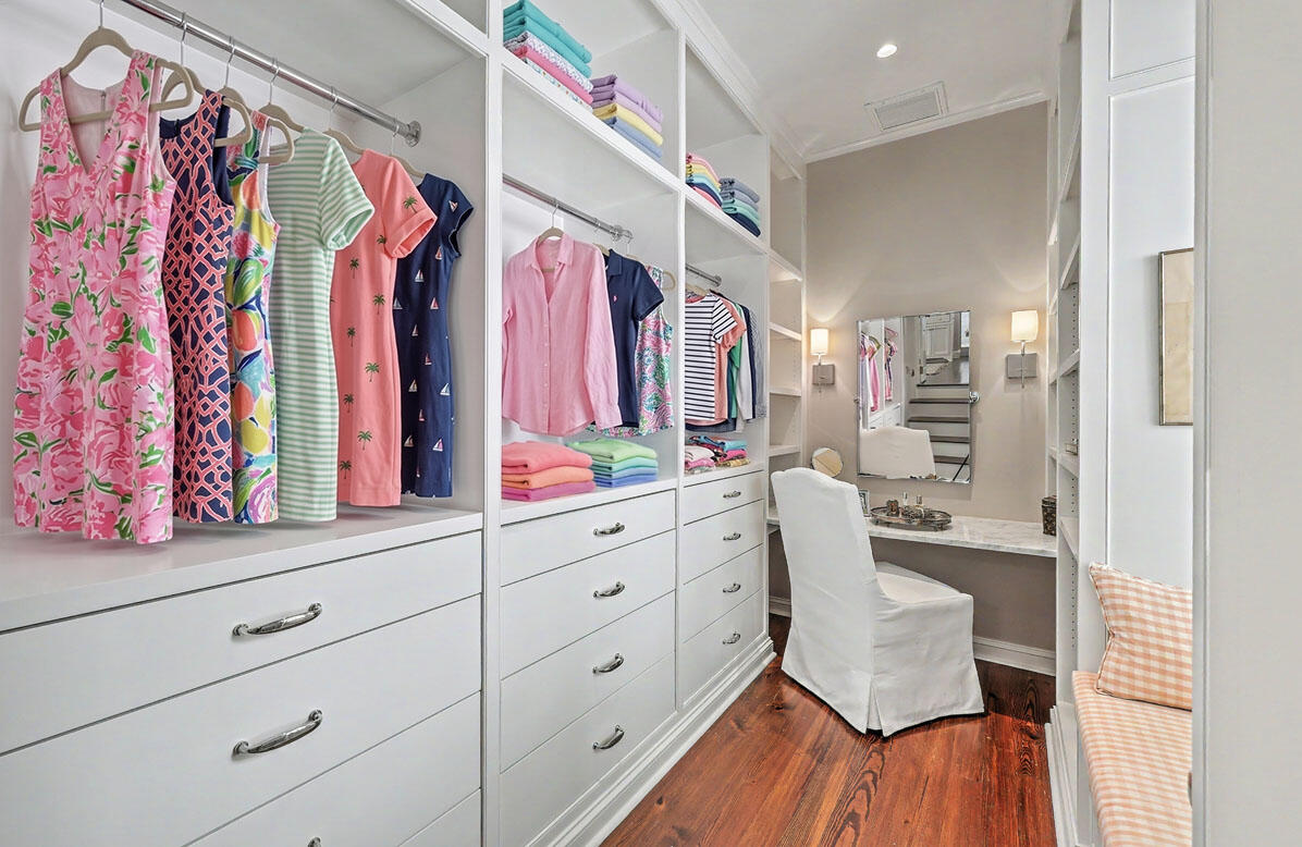 59 Church Street Charleston, SC 29401 - Photo 51 of 94 59 Church Street primary dressing room