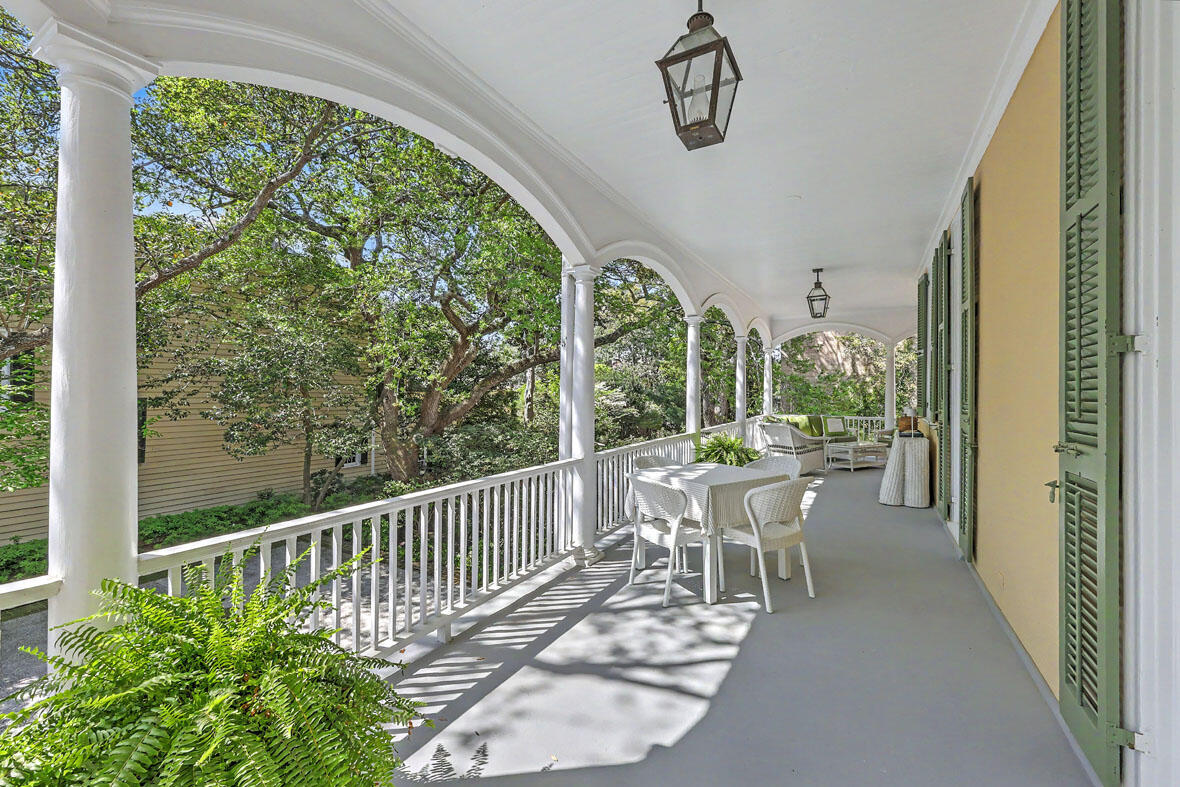 59 Church Street Charleston, SC 29401 - Photo 57 of 94 59 Church Street 2nd floor piazza