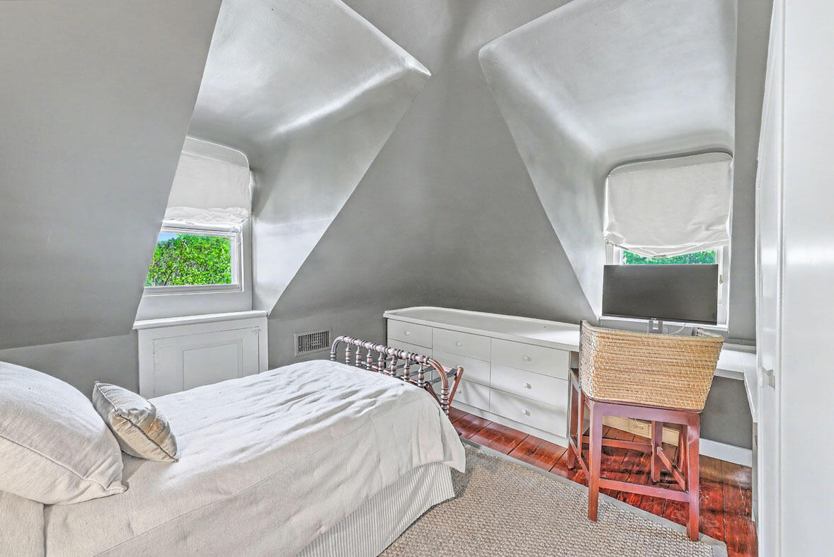 59 Church Street Charleston, SC 29401 - Photo 58 of 94 59 Church Street bedroom 2