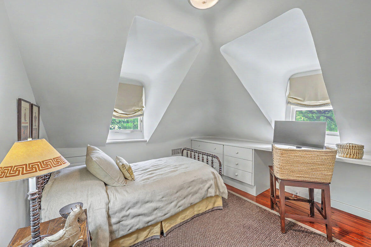 59 Church Street Charleston, SC 29401 - Photo 59 of 94 59 Church Street bedroom 3