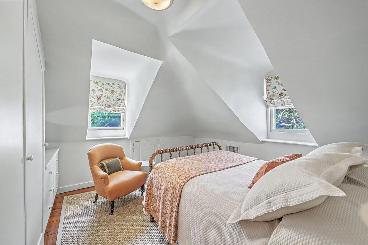 59 Church Street Charleston, SC 29401 - Photo 60 of 94 59 Church Street bedroom 4