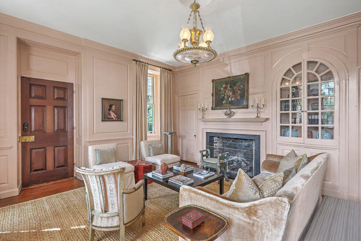 59 Church Street Charleston, SC 29401 - Photo 6 of 94 59 Church Street reception room