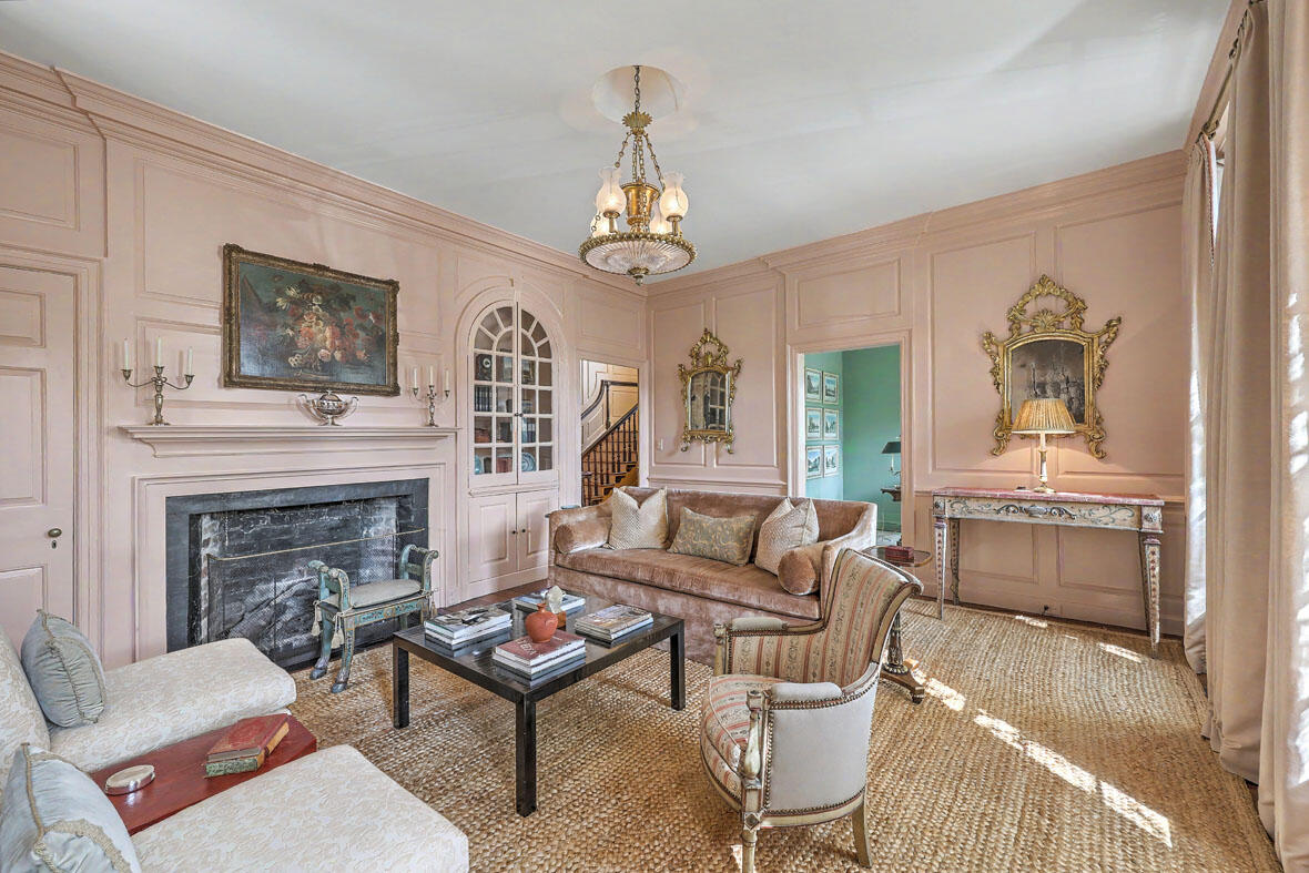 59 Church Street Charleston, SC 29401 - Photo 7 of 94 59 Church Street reception room