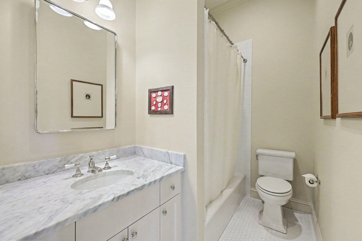 59 Church Street Charleston, SC 29401 - Photo 78 of 94 59 Church Street studio bath