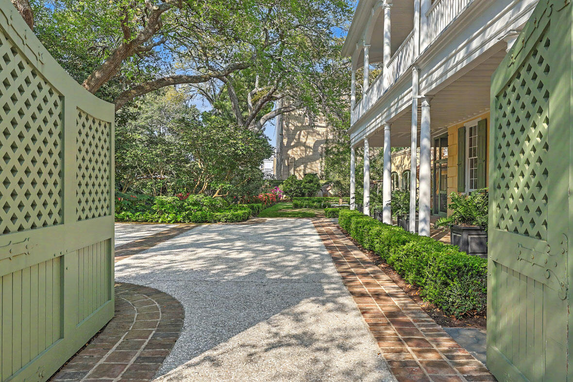 59 Church Street Charleston, SC 29401 - Photo 92 of 94 59 Church Street gate