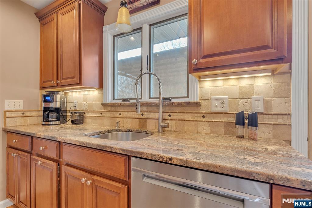 85 Larsen Road West Milford, NJ 07480 - Photo 20 of 50