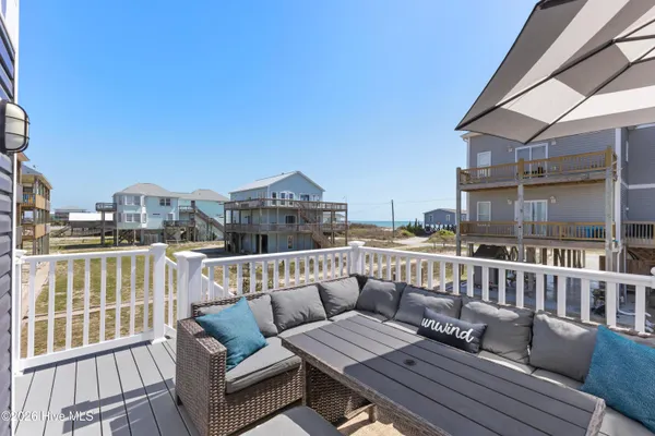 $1,250,000 | 2250 Island Drive, North Topsail Beach, NC 28460