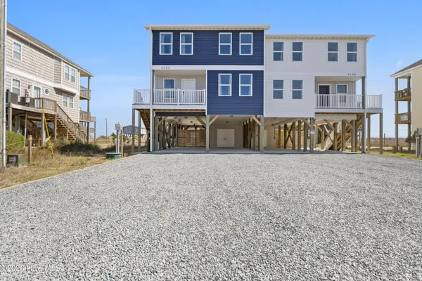 $1,250,000 | 2250 Island Drive, North Topsail Beach, NC 28460