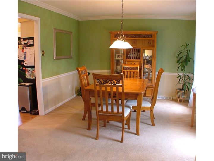 104 Signal Hill Road Holland, PA 18966 - Photo 6 of 17 Dining Room