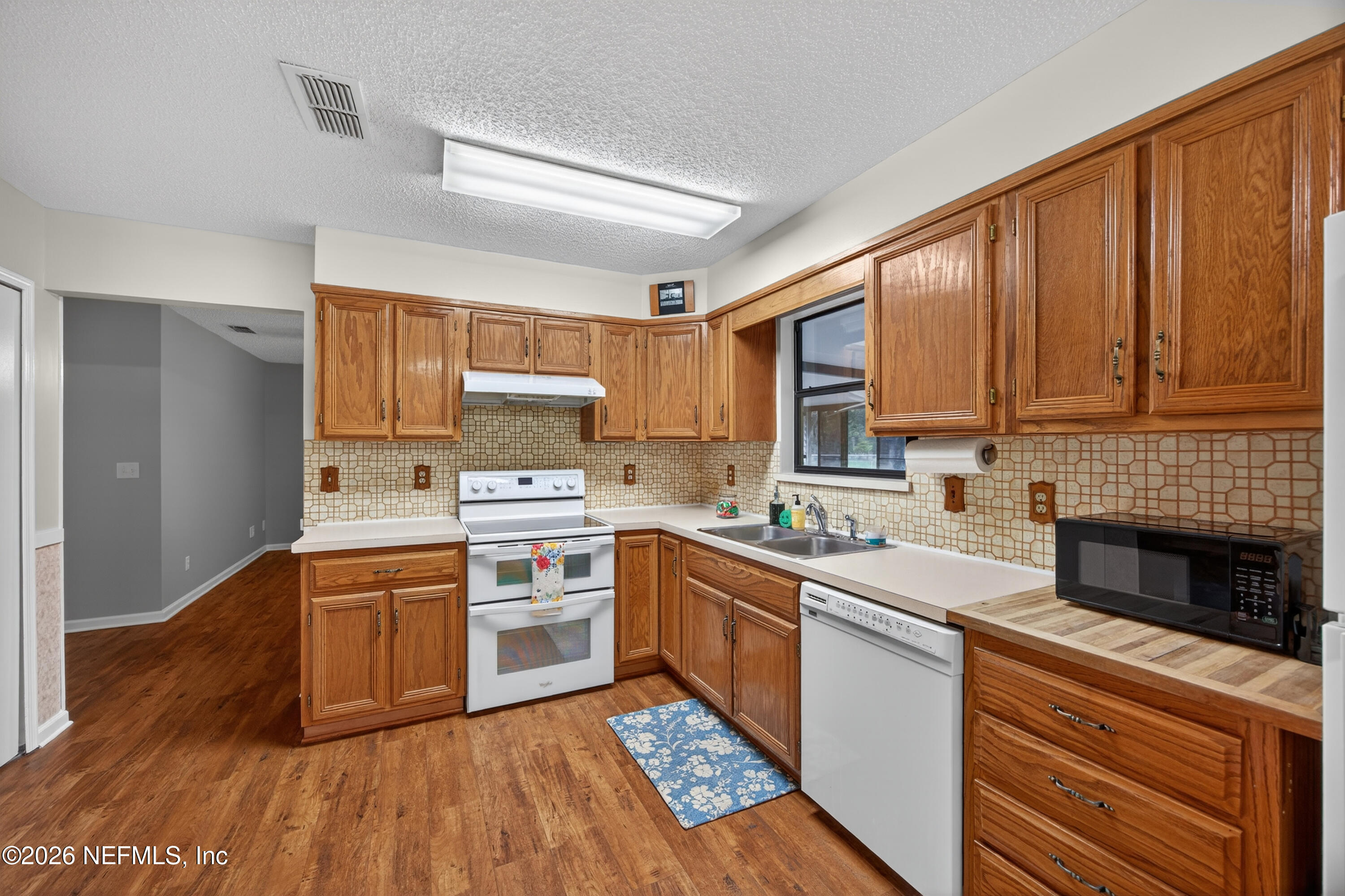 4537 Junction Drive Middleburg, FL 32068 - Photo 20 of 62 17-4537 Junction Drive-21