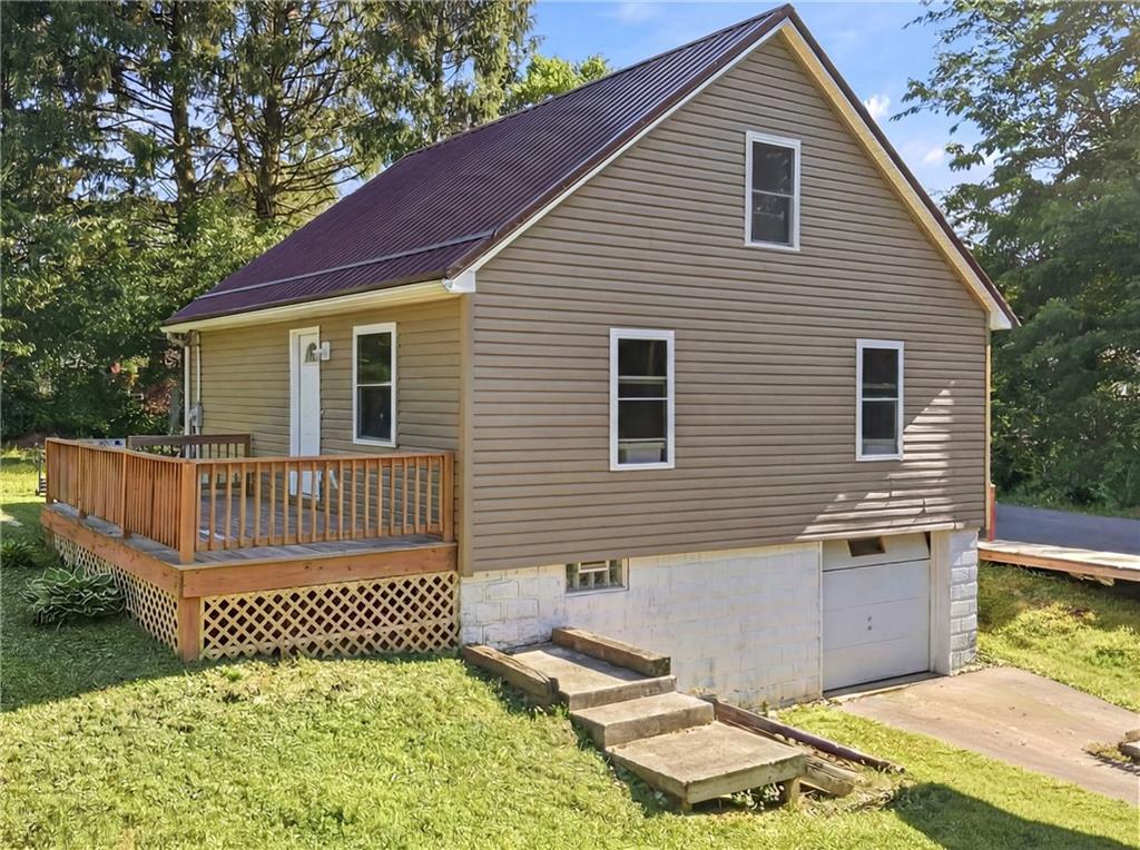 7 Old Fredonia Road Mercer, PA 16137 - Photo 3 of 38