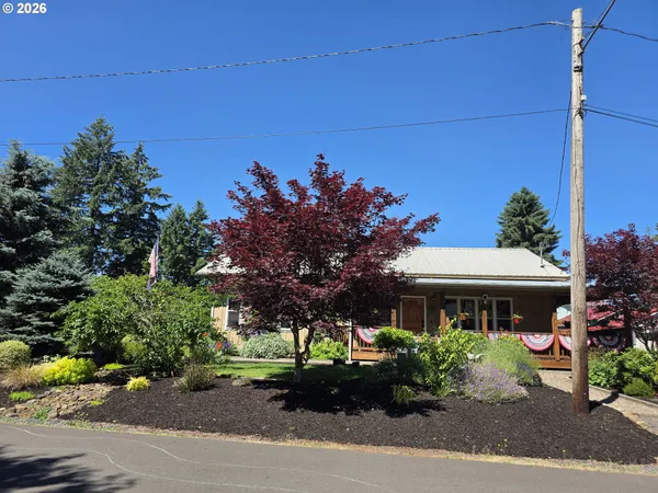$367,000 | 1894 Grape Loop, Sweet Home, OR 97386