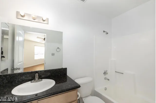$1,295 | 1241 North 48th Street, Unit 206, Phoenix, AZ 85008