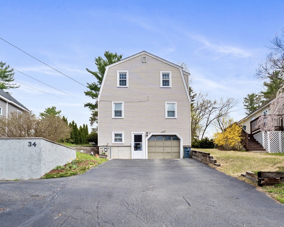 34 Maple Road Westford, MA 01886 - Photo 3 of 27