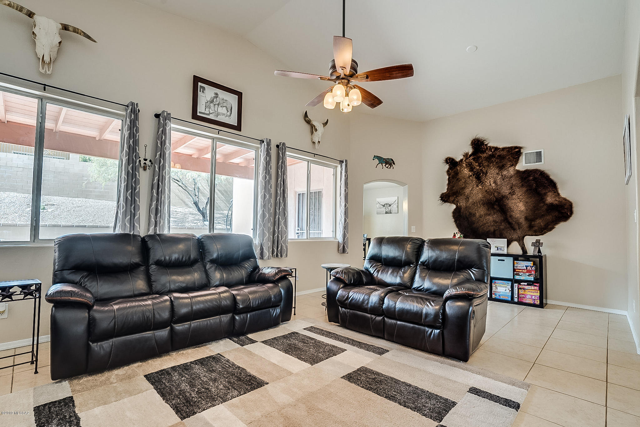504 West Spearhead Road Tucson, AZ 85737 - Photo 4 of 31 Gallery Image 4