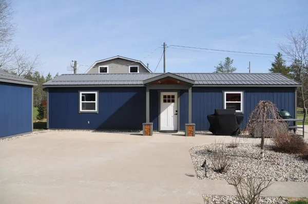 $250,000 | 10992 Naples Road Southeast, Fife Lake, MI 49633