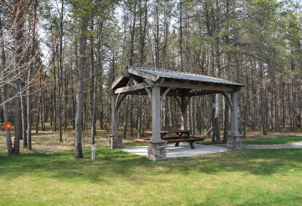 $250,000 | 10992 Naples Road Southeast, Fife Lake, MI 49633