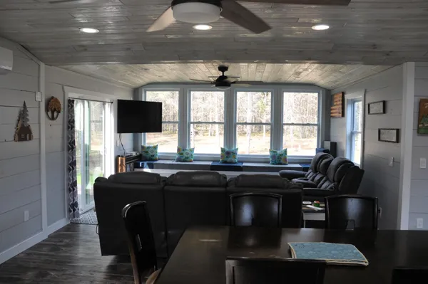 $250,000 | 10992 Naples Road Southeast, Fife Lake, MI 49633