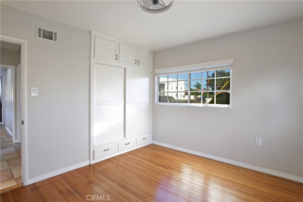 9305 Downey Avenue Downey, CA 90240 - Photo 18 of 45 1ST BEDROOM