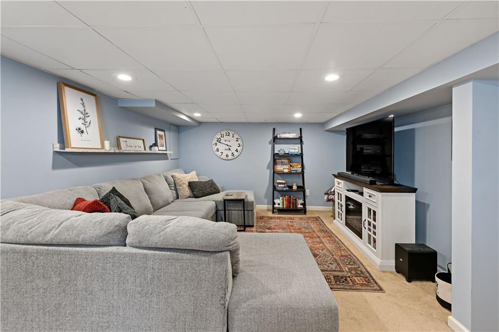 720 Clinton Place Pittsburgh, PA 15202 - Photo 25 of 43