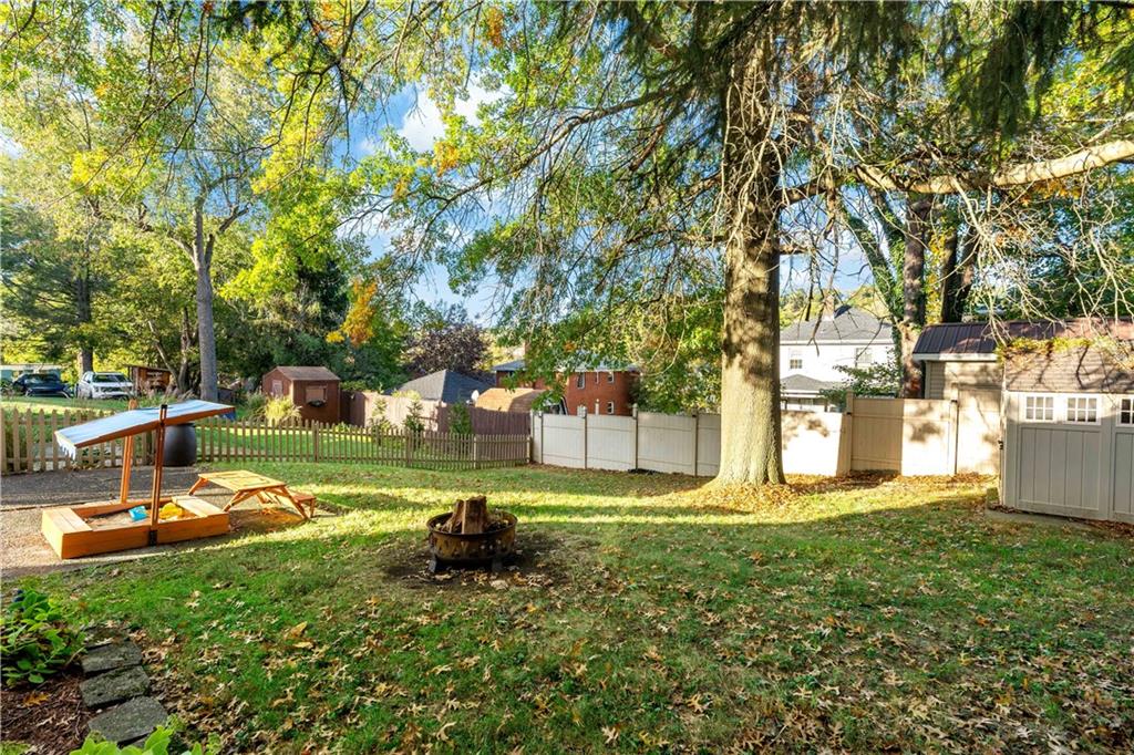 720 Clinton Place Pittsburgh, PA 15202 - Photo 29 of 43