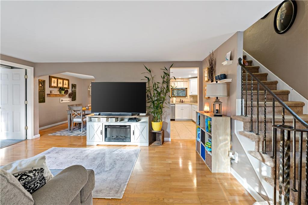 720 Clinton Place Pittsburgh, PA 15202 - Photo 5 of 43