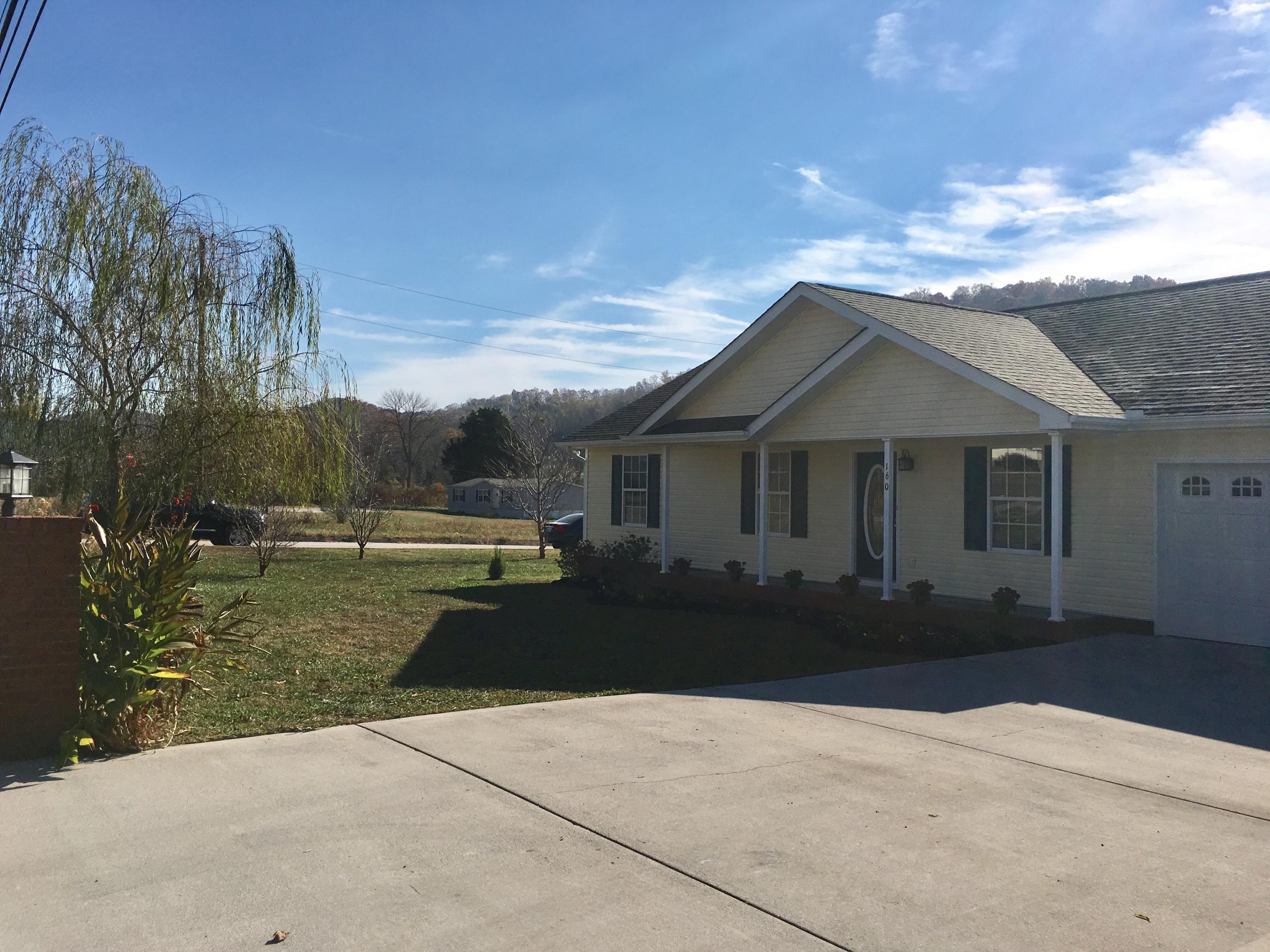 160 Walker Ford Road Maynardville, TN 37807 - Photo 3 of 19 image
