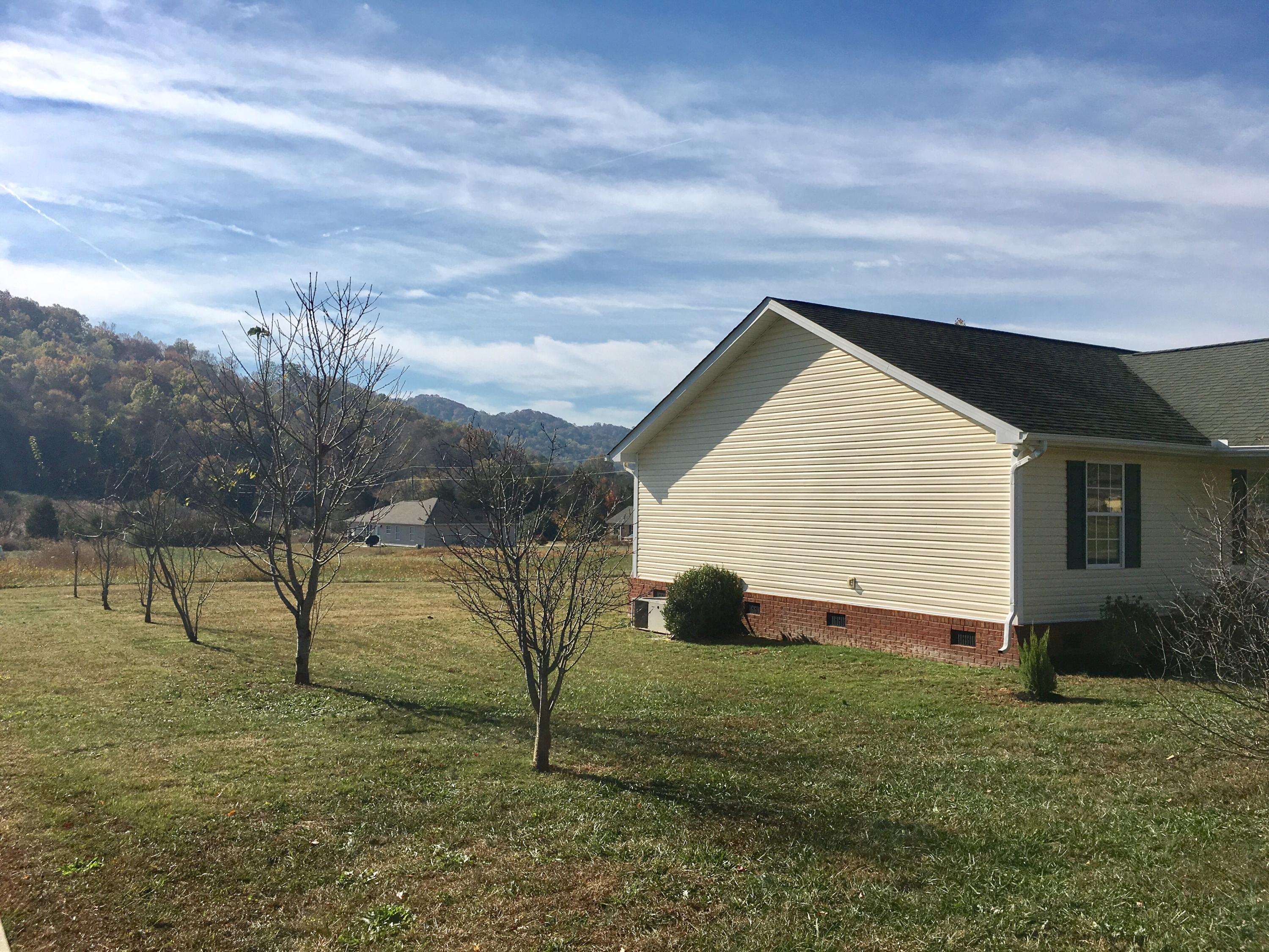 160 Walker Ford Road Maynardville, TN 37807 - Photo 4 of 19 image