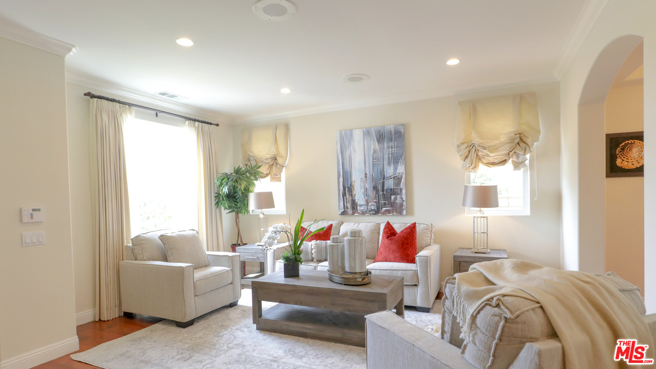 7974 West 79th Street Playa del Rey, CA 90293 - Photo 2 of 35 Gallery Image 2