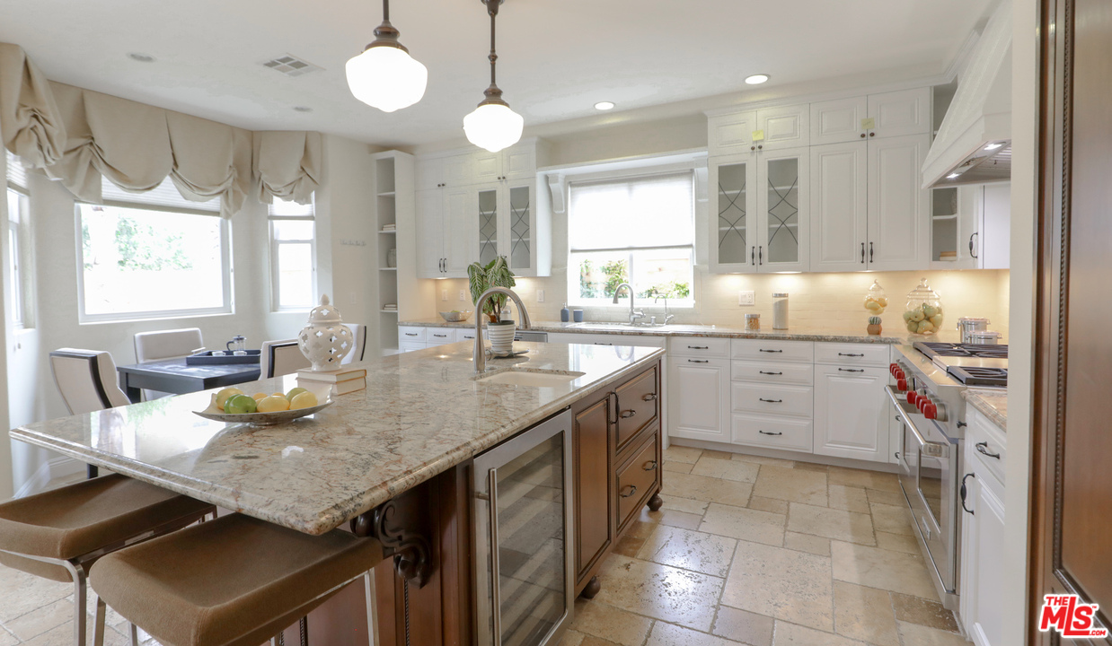 7974 West 79th Street Playa del Rey, CA 90293 - Photo 11 of 35 Gallery Image 11