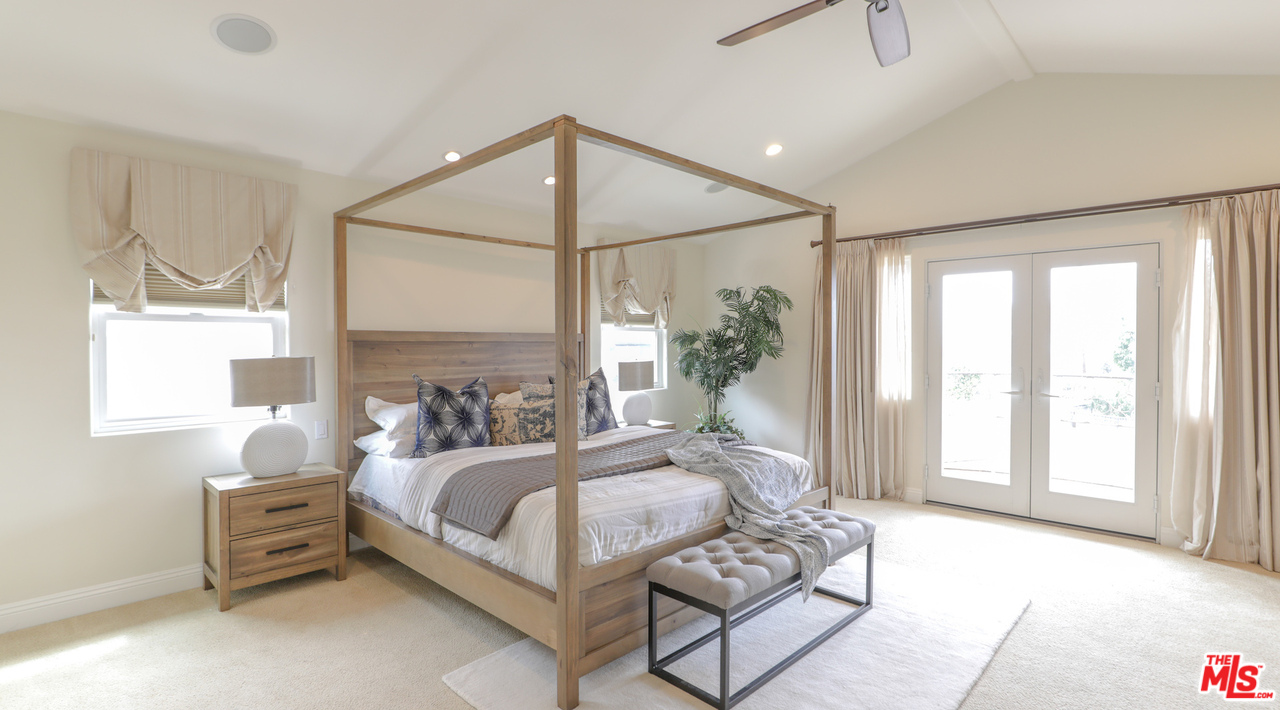 7974 West 79th Street Playa del Rey, CA 90293 - Photo 16 of 35 Gallery Image 16